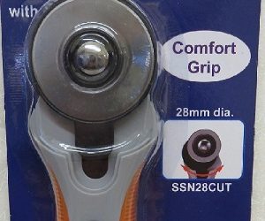 Sew Simple 45mm Rotary Cutter with safety guard