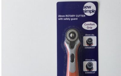 Sew Simple 28mm Rotary Cutter with safety guard